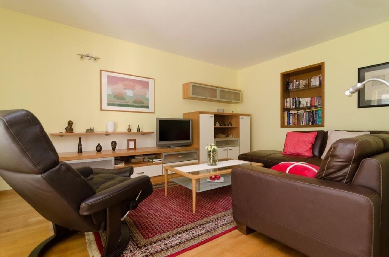 Holiday Home Old Town - Great Location Nin Eksteriør bilde