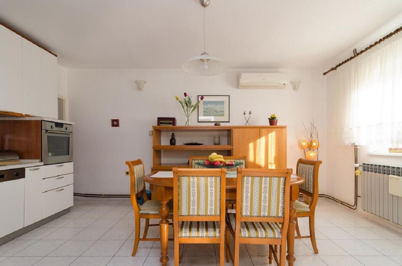 Holiday Home Old Town - Great Location Nin Eksteriør bilde